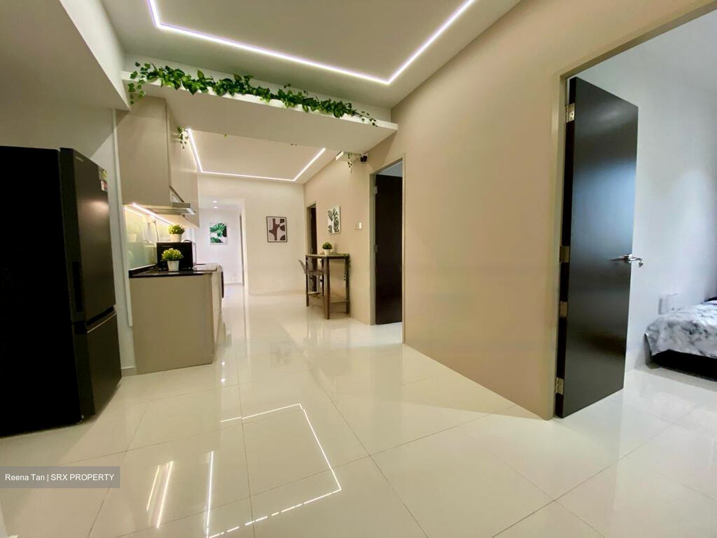 International Plaza (D2), Apartment #587747491